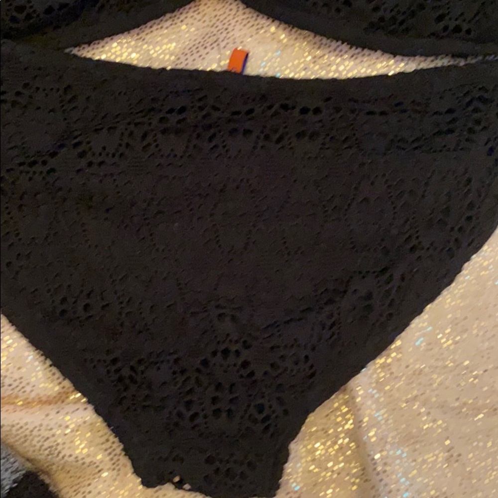 clothes !! - Picture 2 of 2